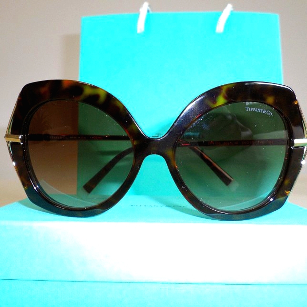 Tiffany&Co sunglasses in Tortoise Acetate with Brown Gradient Lenses New in box